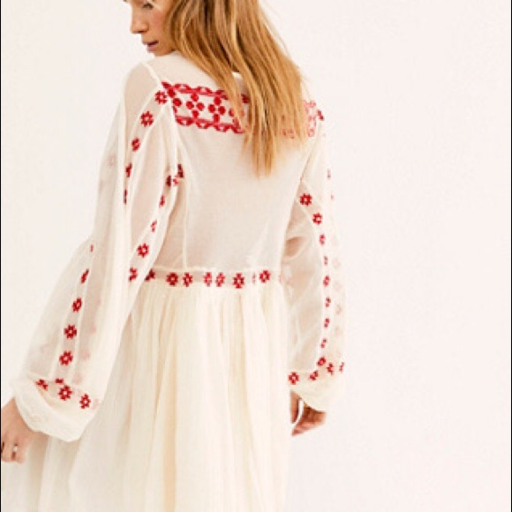 free people need me embroidered dress // size S // NWOT //